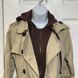 NWT Dollhouse 2 in 1 Women's Khaki removable hooded trench coat Size L